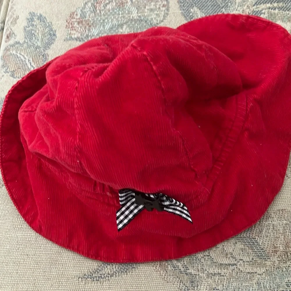 FINAL MARKDOWN Infant corduroy hat
